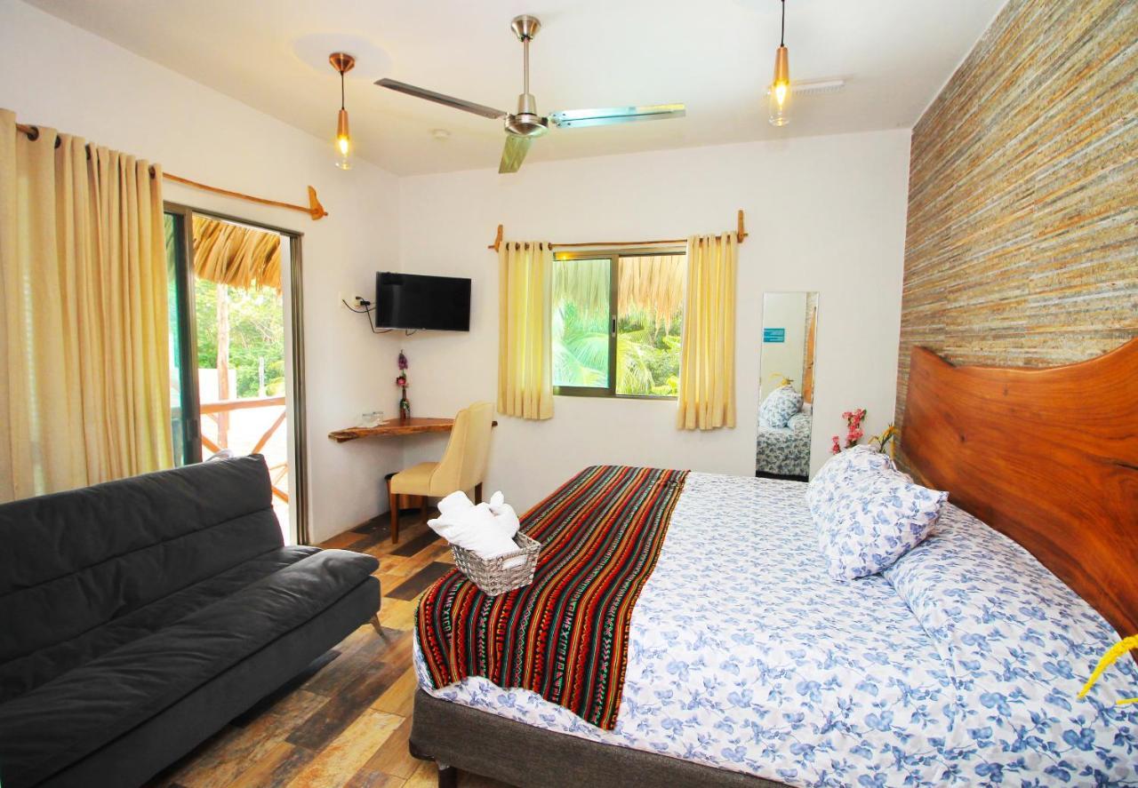 Hotel Pancho Villas Bacalar - Free Bikes And Paddles Екстер'єр фото