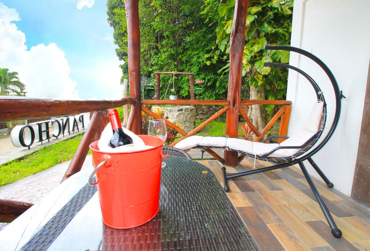 Hotel Pancho Villas Bacalar - Free Bikes And Paddles Екстер'єр фото