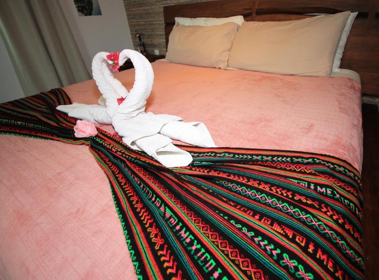 Hotel Pancho Villas Bacalar - Free Bikes And Paddles Екстер'єр фото
