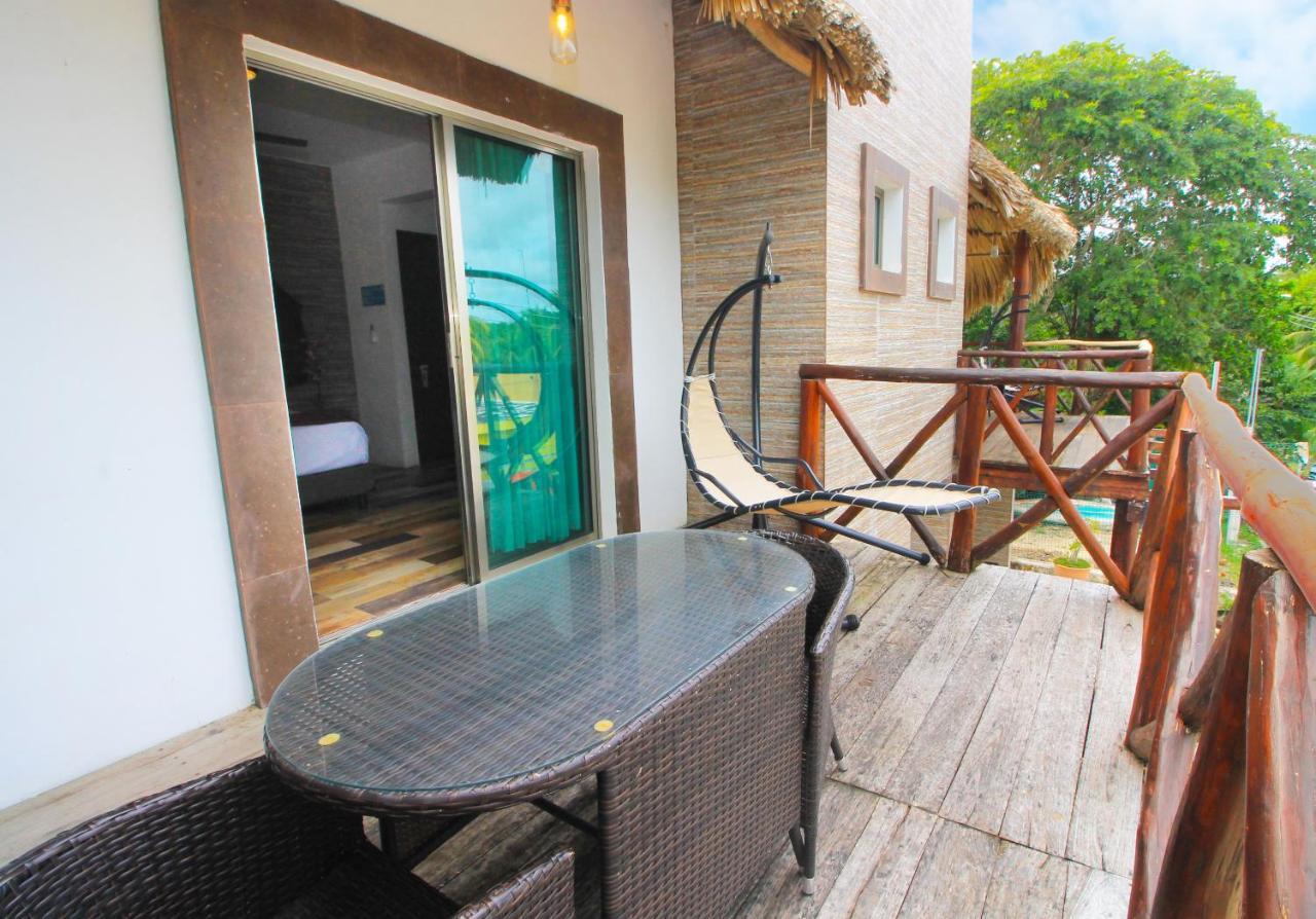 Hotel Pancho Villas Bacalar - Free Bikes And Paddles Екстер'єр фото